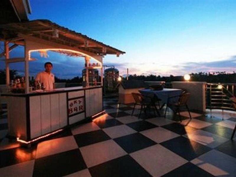 Hotel Bora Sky 3*